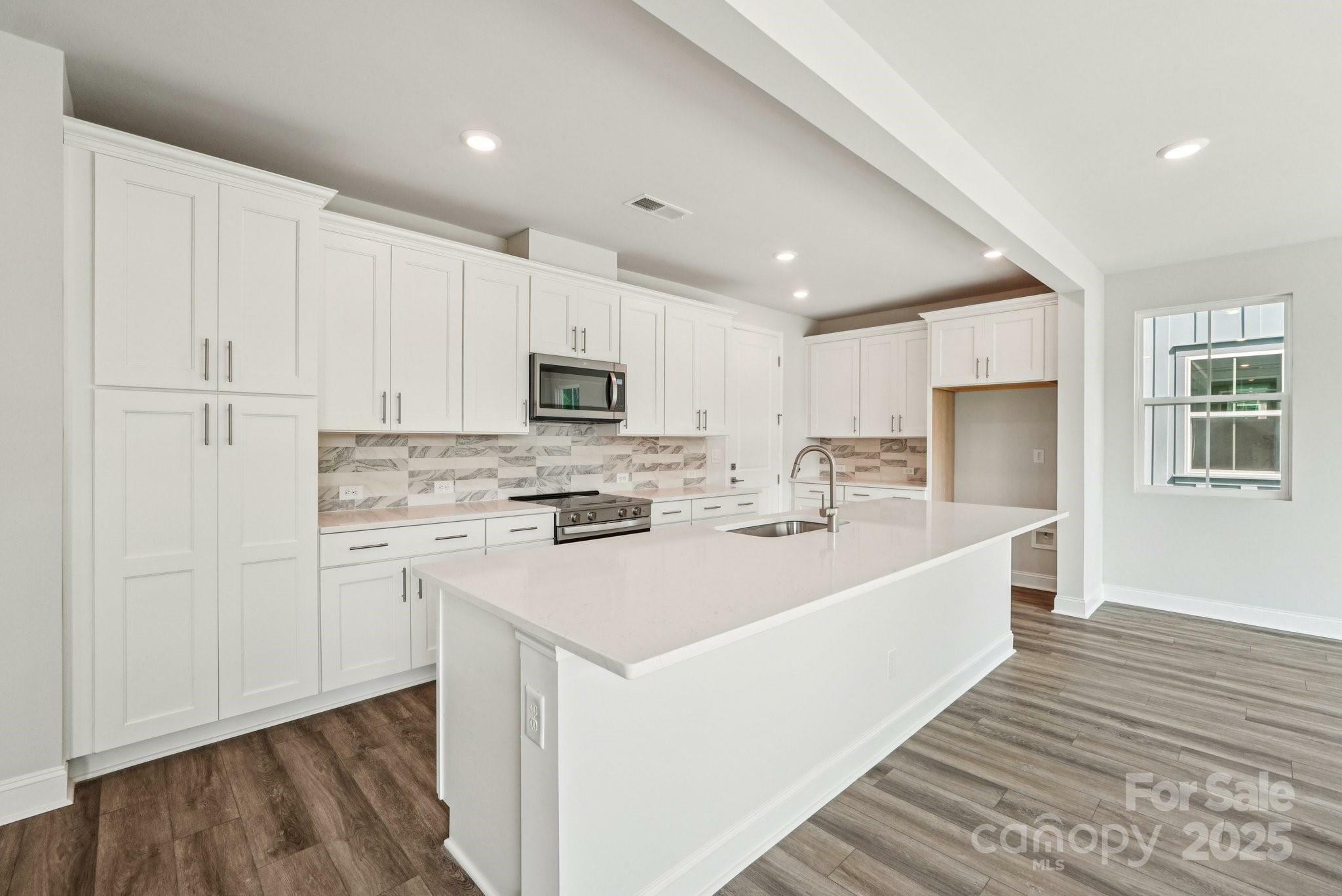 Property Photo:  720 Flare Drive  SC 29708 