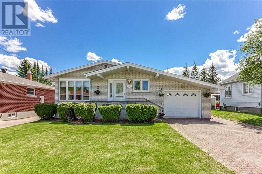 Property Photo: 91 Caruso Street ON P0M 1M0