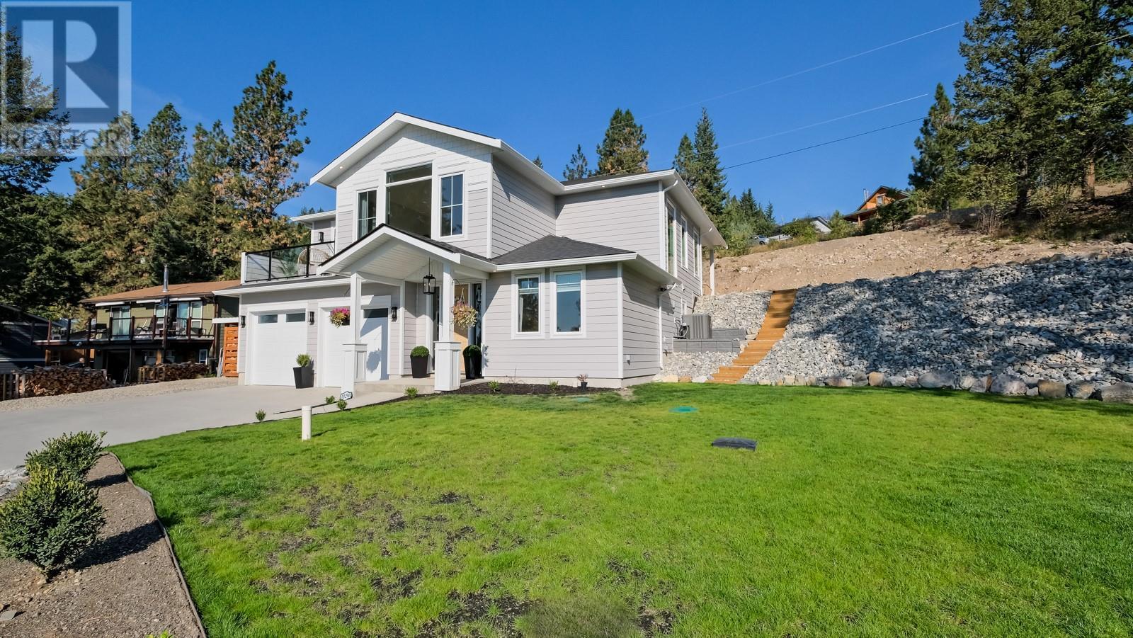 Photo de la propriété:  10290 Columbia Way  BC V1H 2B6 