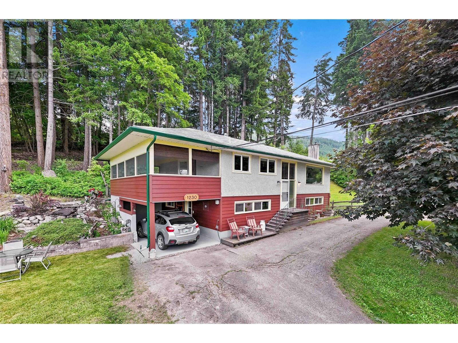 Property Photo:  1230 1 Street Southeast  BC V1E 1J3 