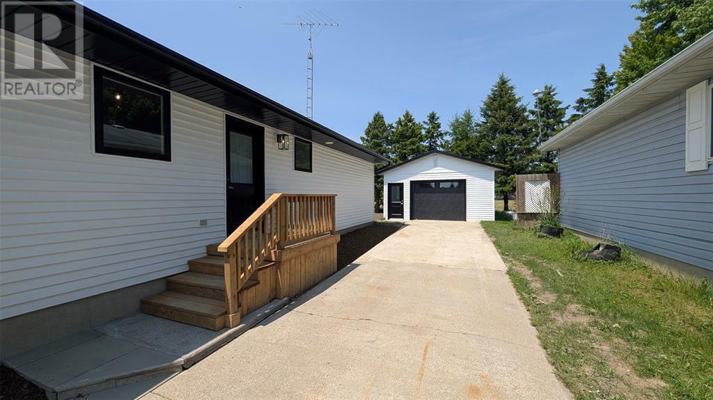 Property Photo: 2761 Oil Heritage Road 20 ON N0N 1P0