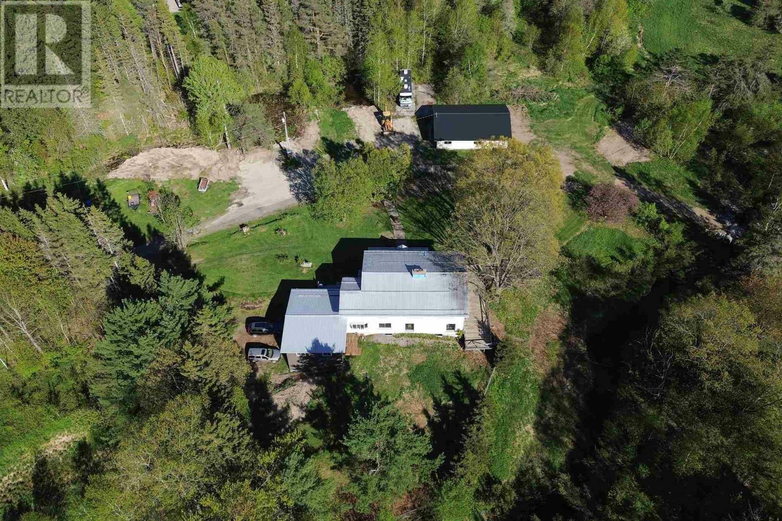 Photo de la propriété: 1285 Old Garden River Rd ON P6A 6J8