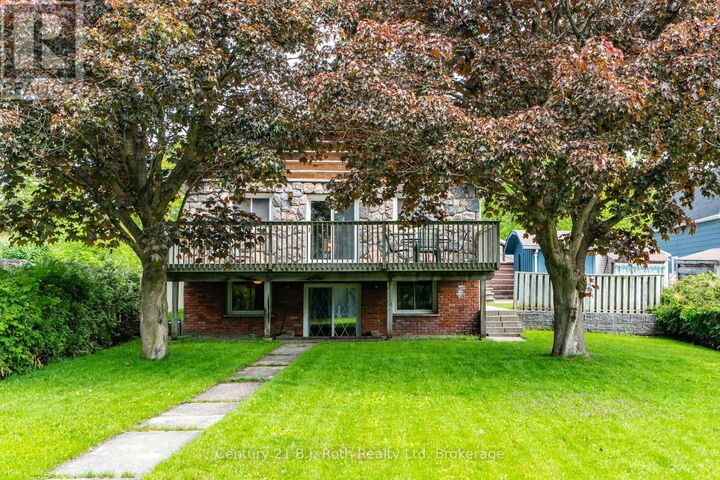 56 Fox Street  Penetanguishene ON L9M 1B5 photo