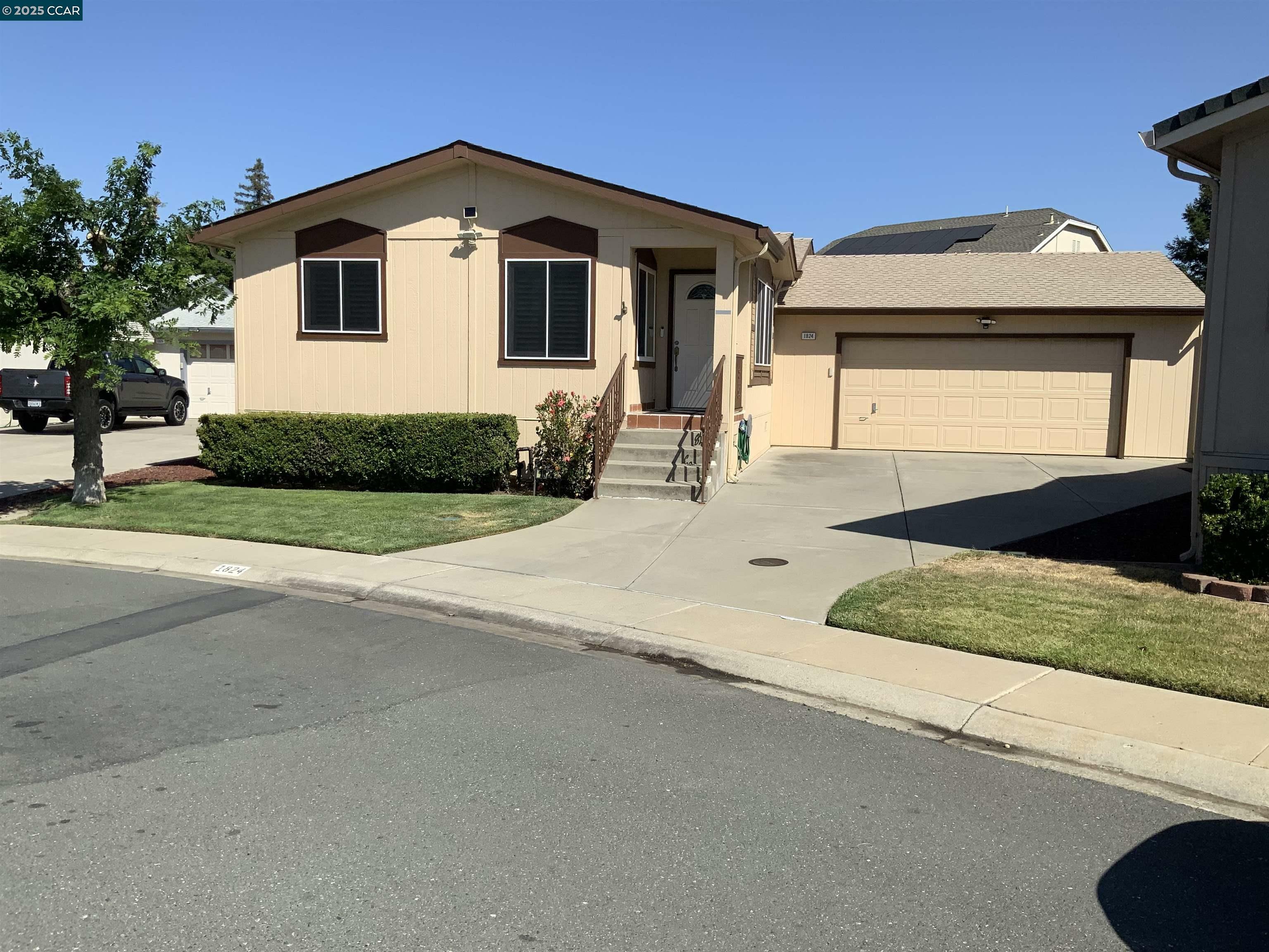 Property Photo: 1824 Paris Ln. CA 94509
