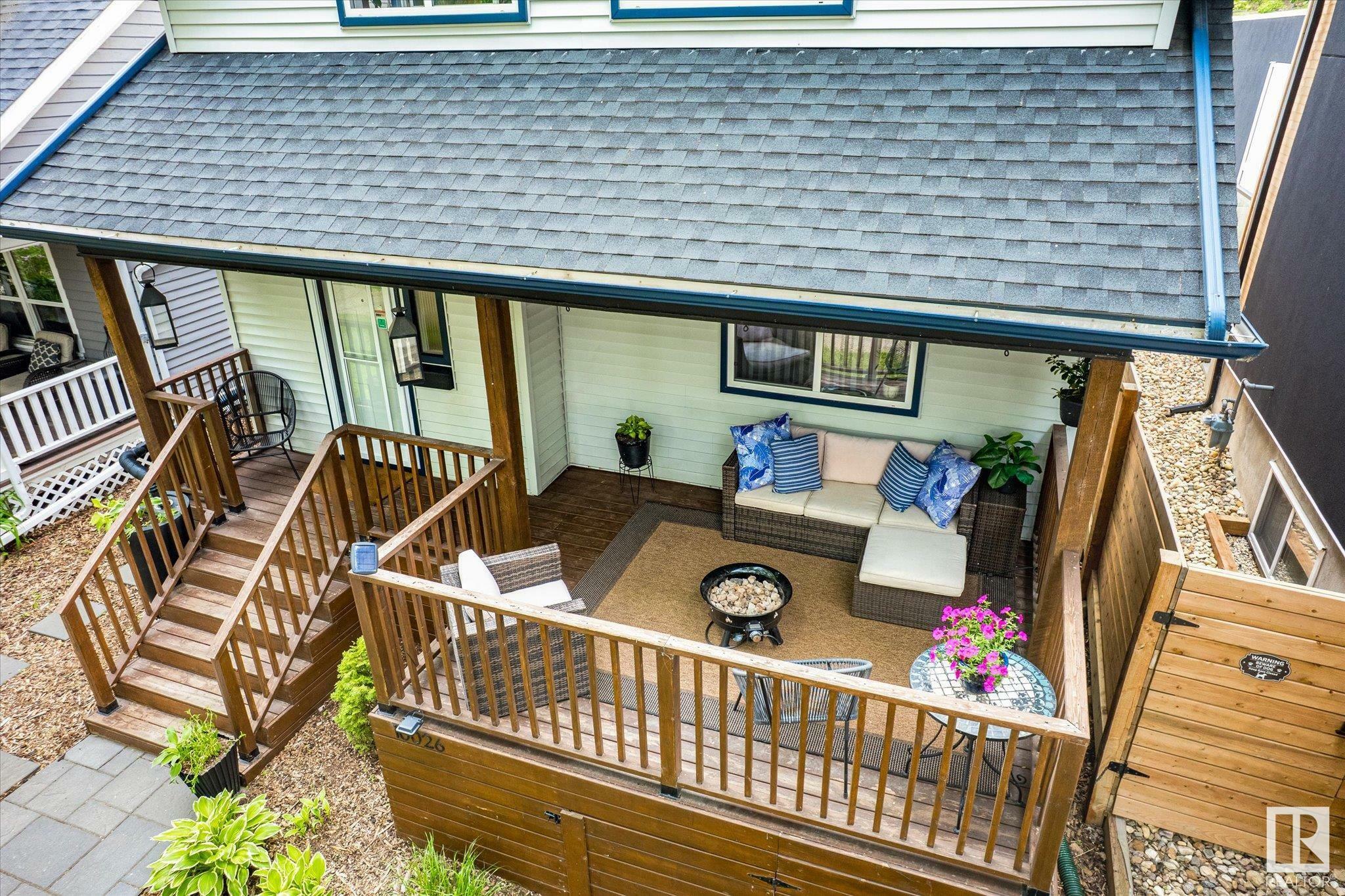 Property Photo: 10026 93 Street NW AB T5H 1W7