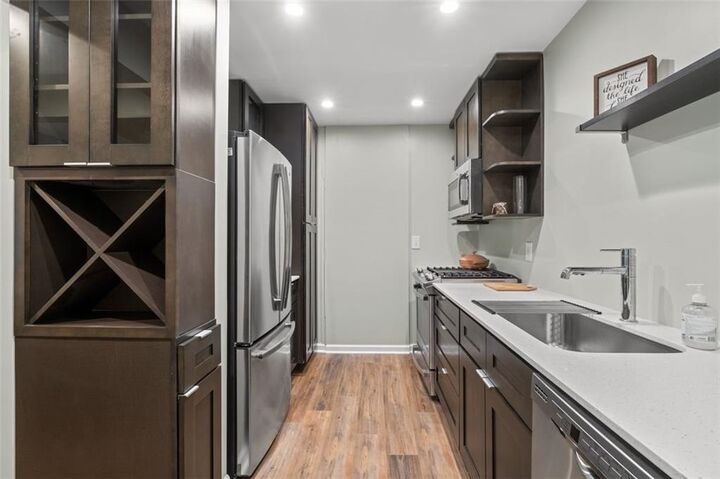 Property Photo:  6851 Roswell Road H18  GA 30328 