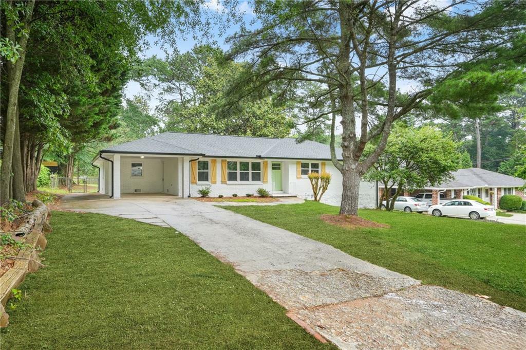 Property Photo: 4188 Fontana Court GA 30084