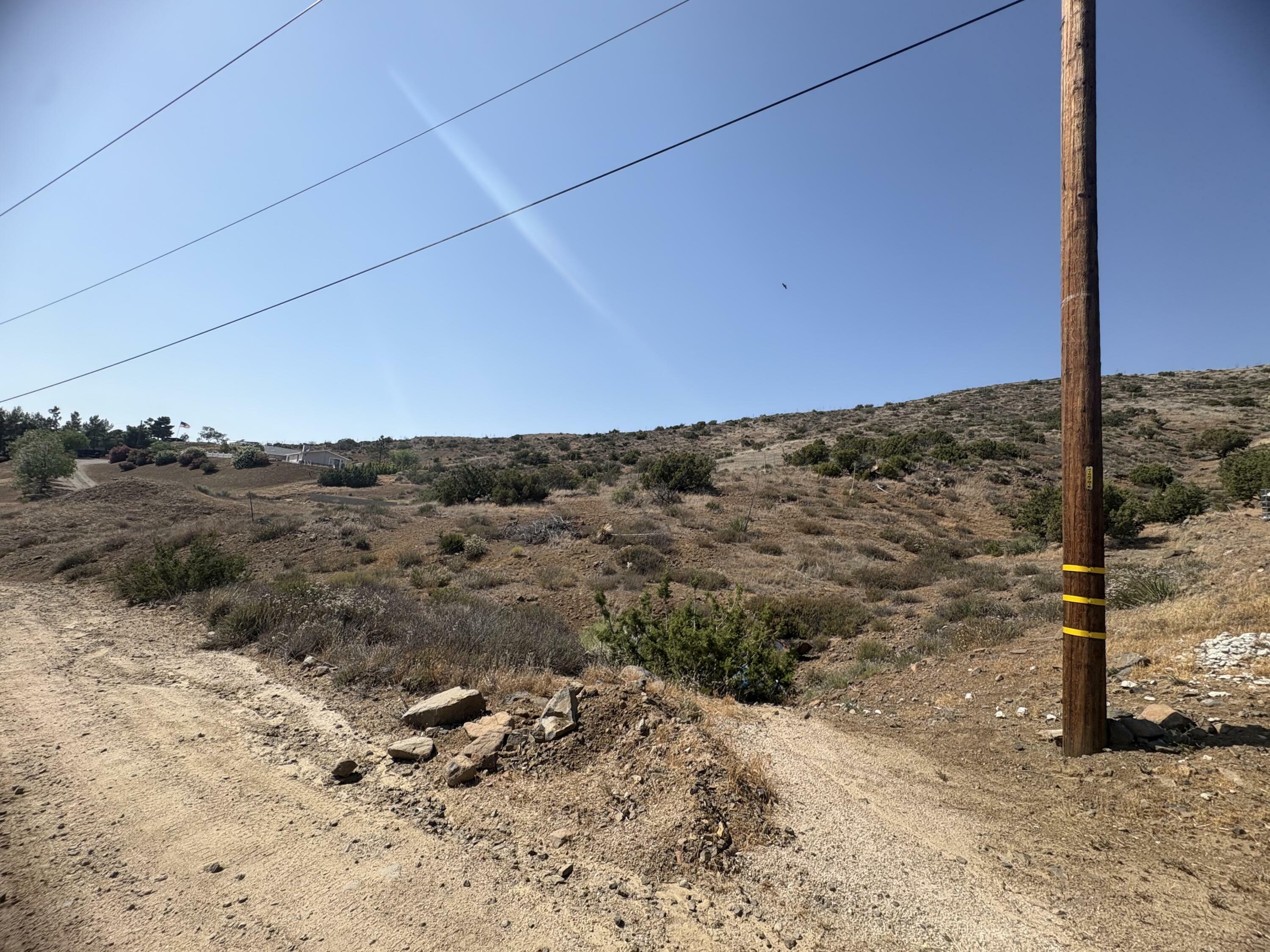 Property Photo:  6709 Ranchitos Drive  CA 93510 