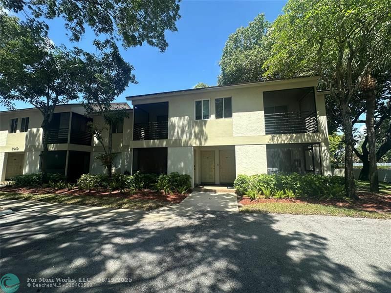 Property Photo: 3040 NW 68th St 203 FL 33309