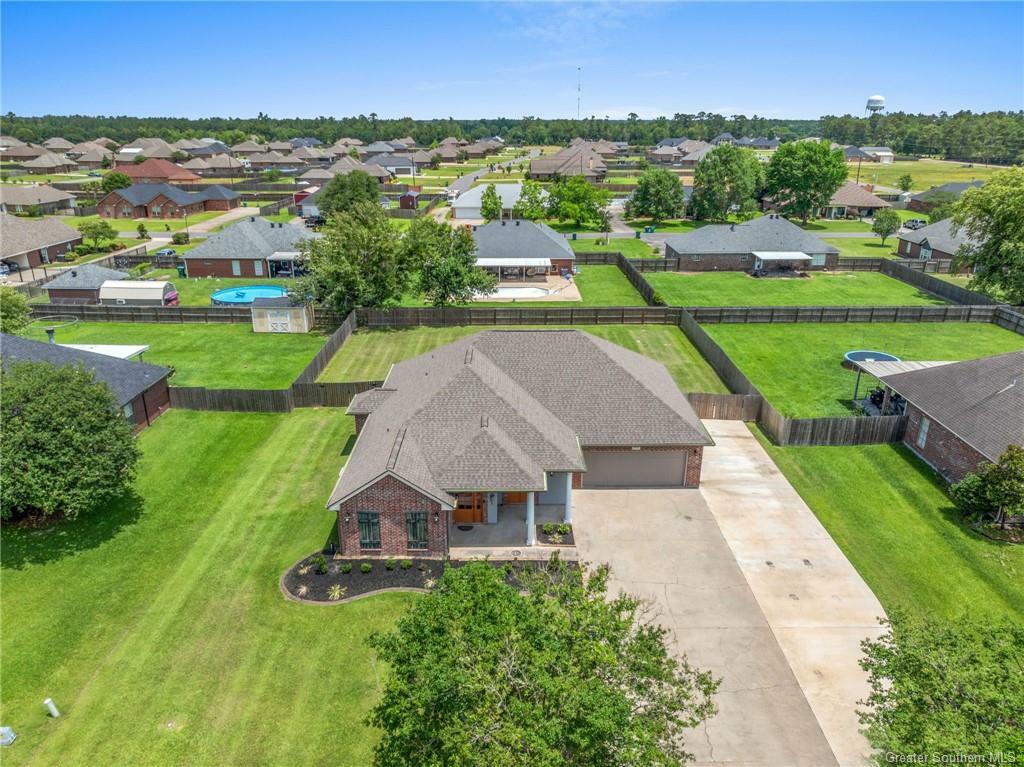 Property Photo: 1662 N Gabriel Square LA 70611