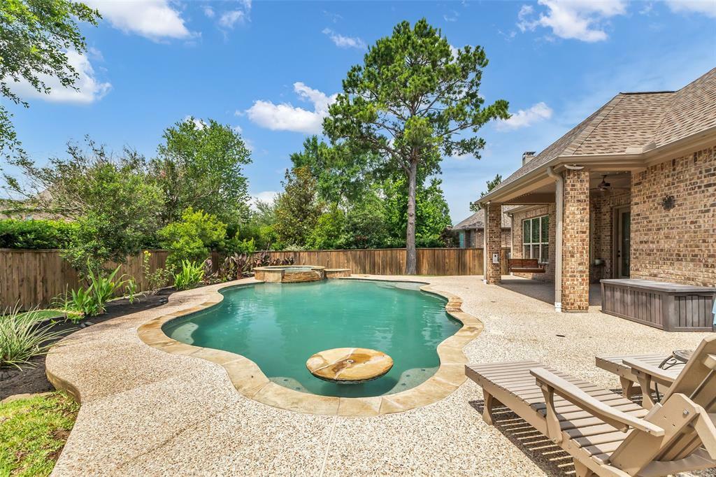 Property Photo: 150 N Almondell Way TX 77354