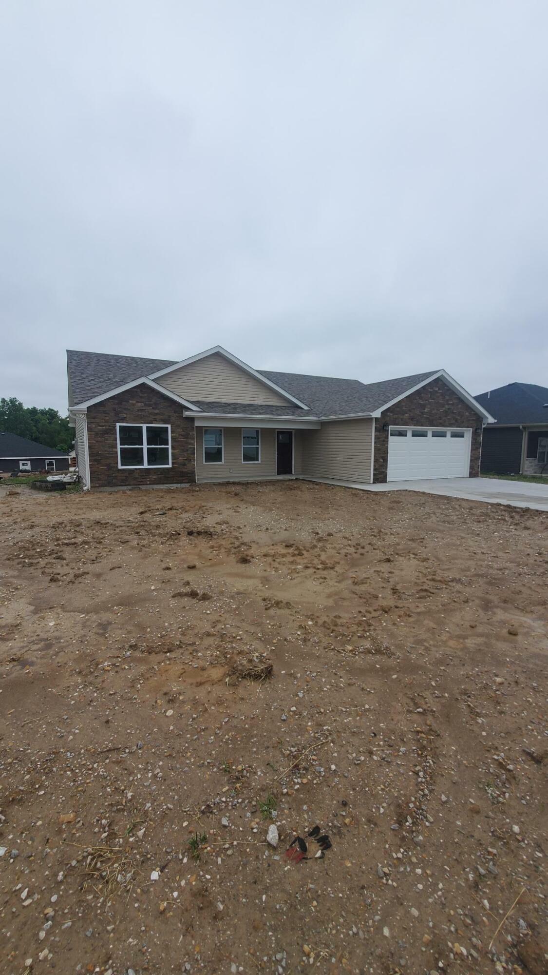 Property Photo: 1728 Savannah Court MO 65265