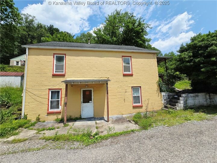 Property Photo: 27 Short Street WV 25306