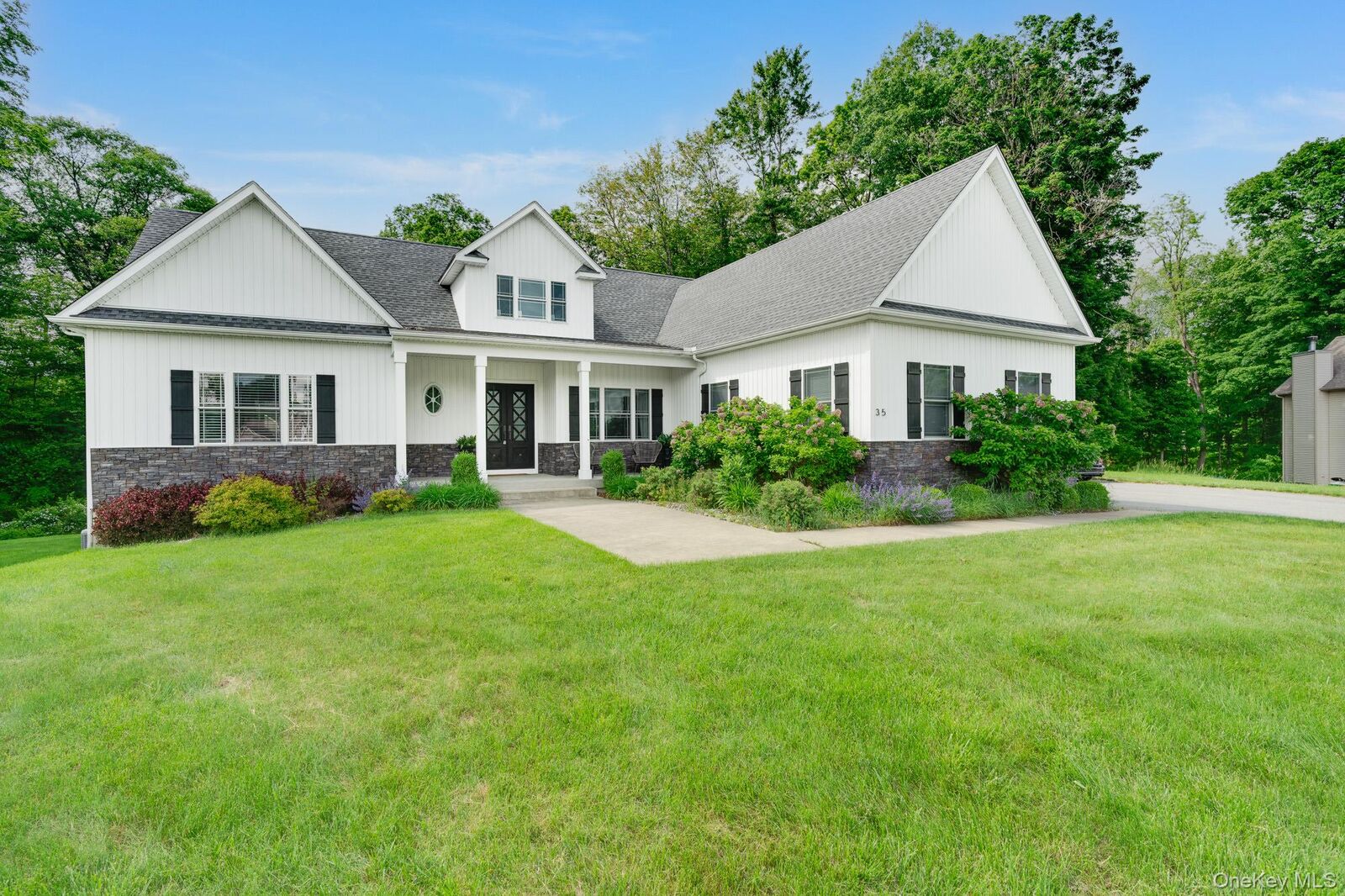 Property Photo:  35 Biltmore Drive  NY 12533 