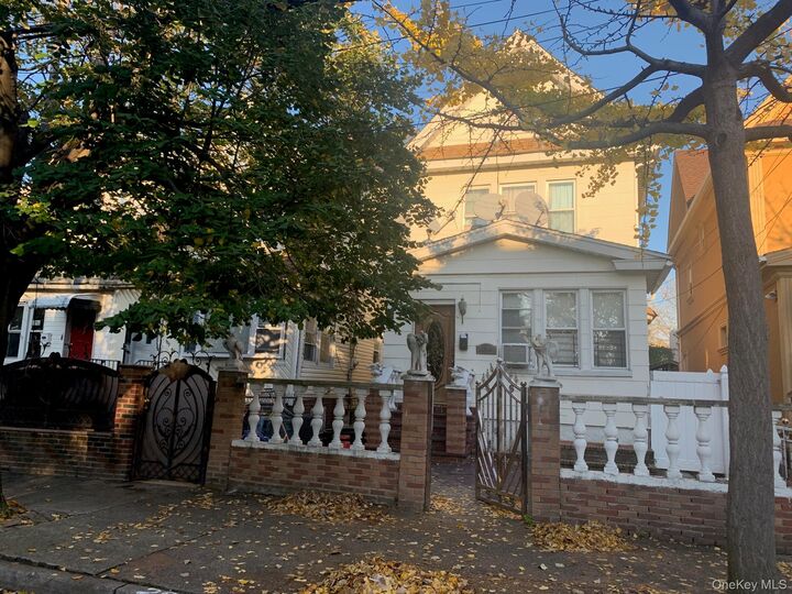 Property Photo:  105-47 88 Street  NY 11417 