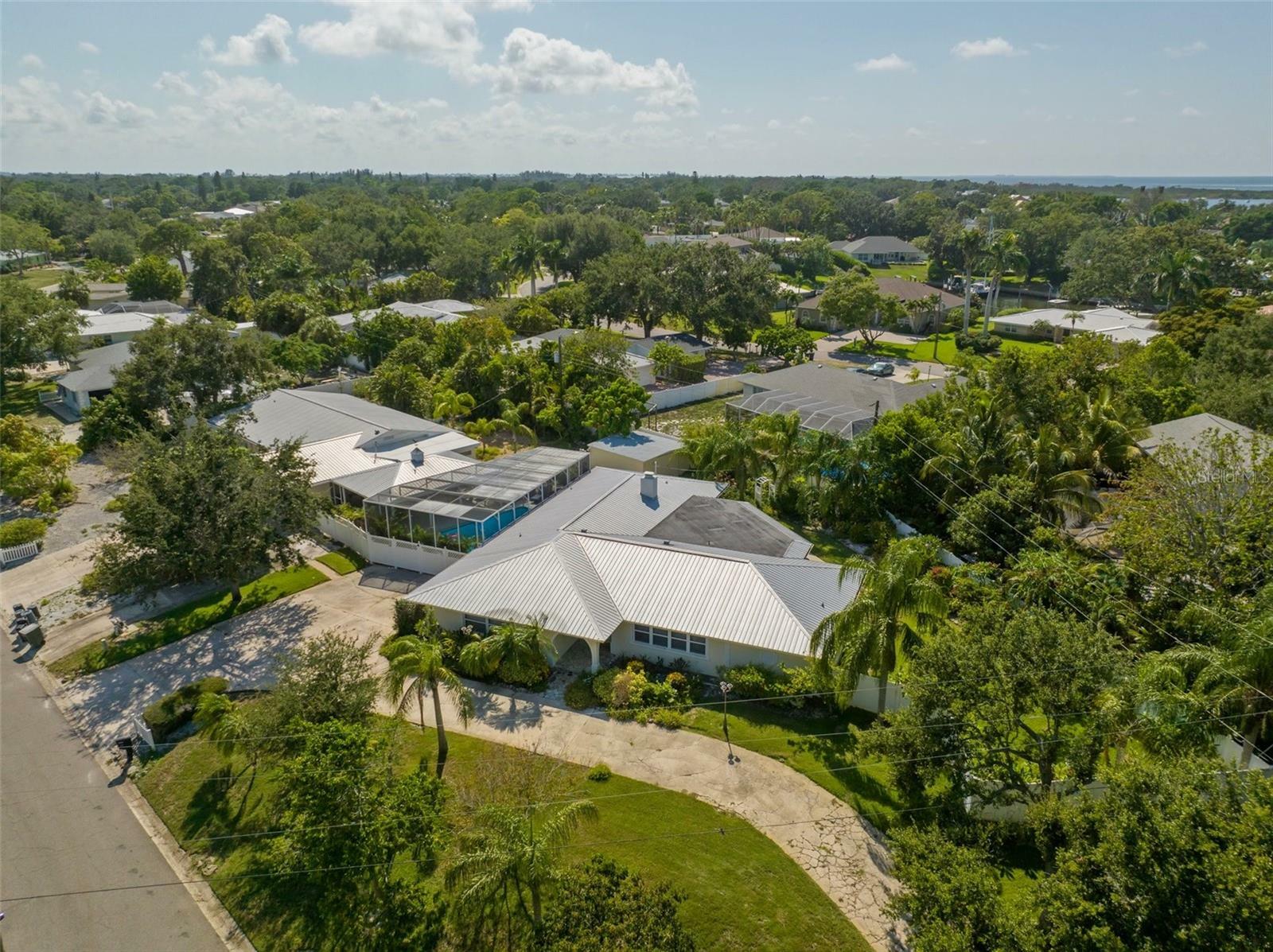 Property Photo:  7202 18th Avenue NW  FL 34209 