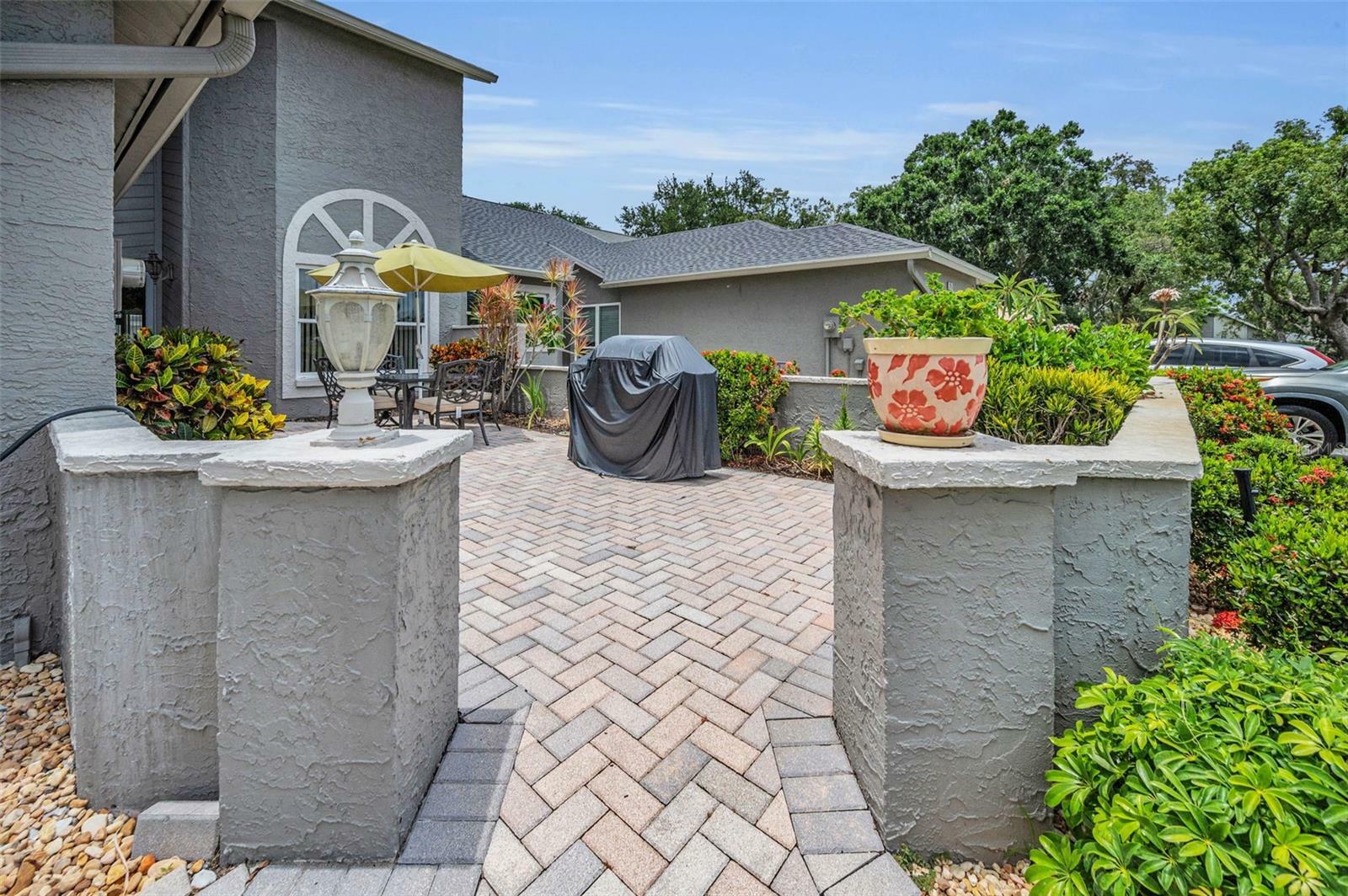 Property Photo: 184 Hunter Court FL 34684