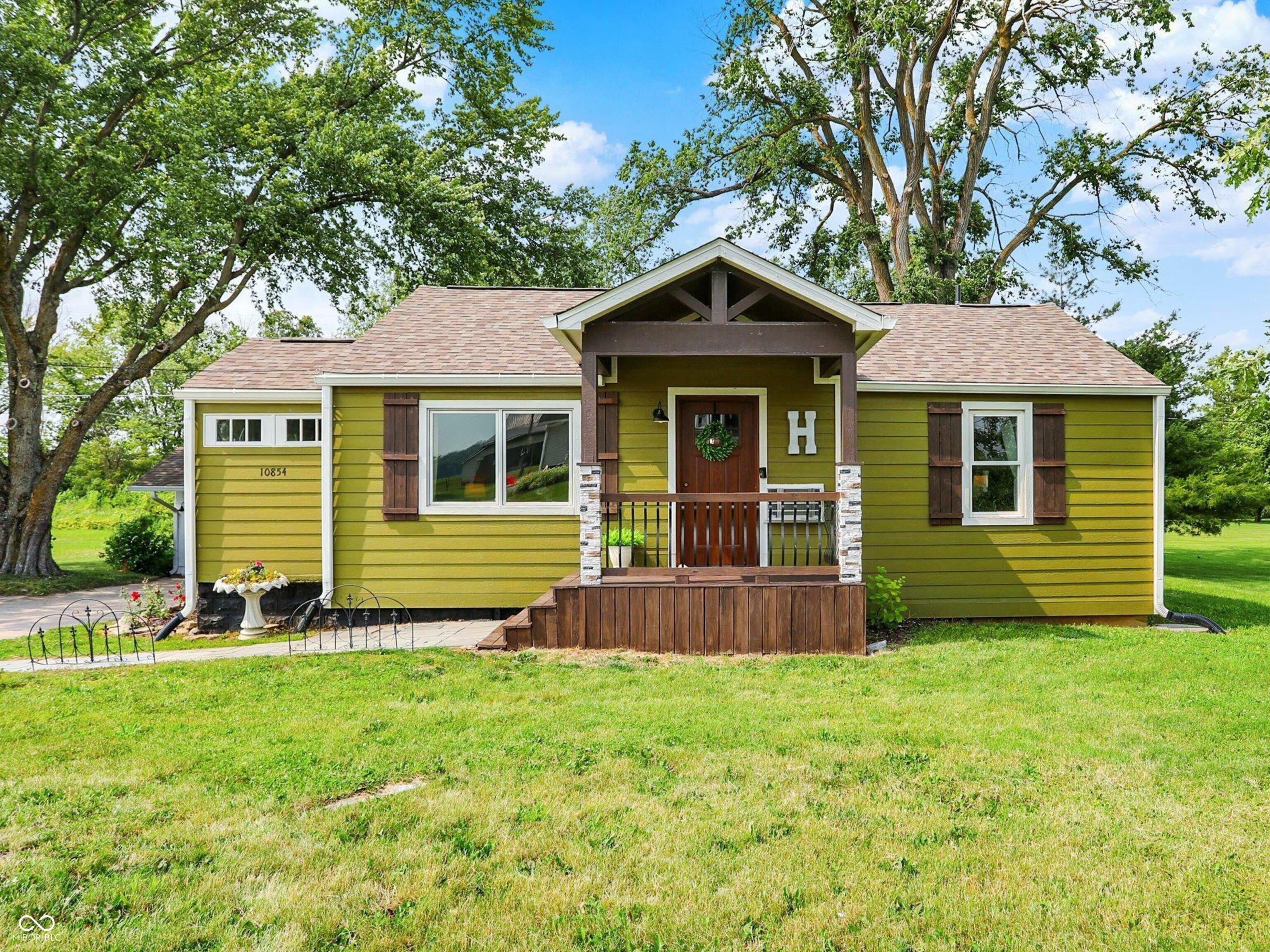 Property Photo:  10854 E 700 N  IN 46186 