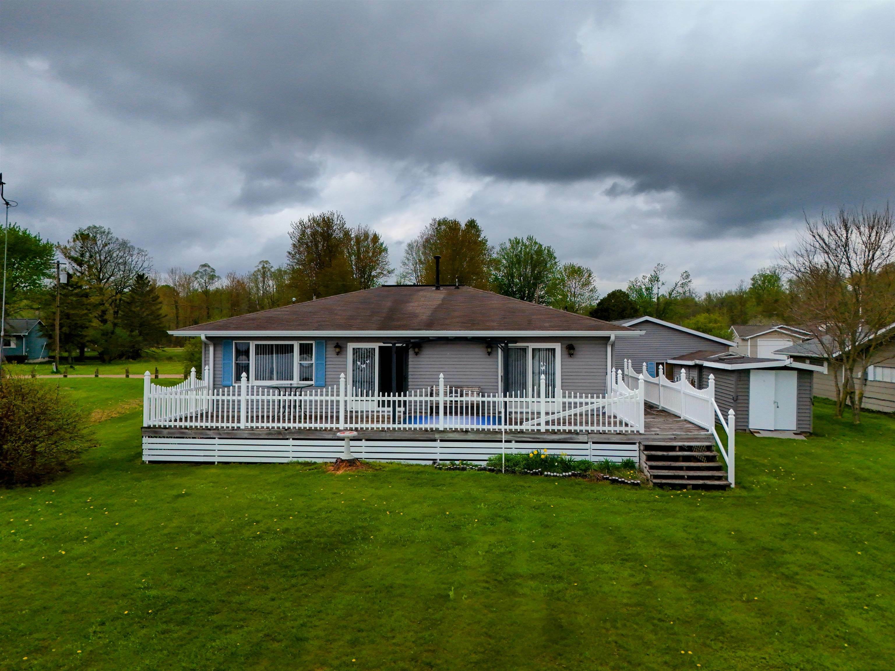 Property Photo: 3045 W Lakeside Drive MI 48661