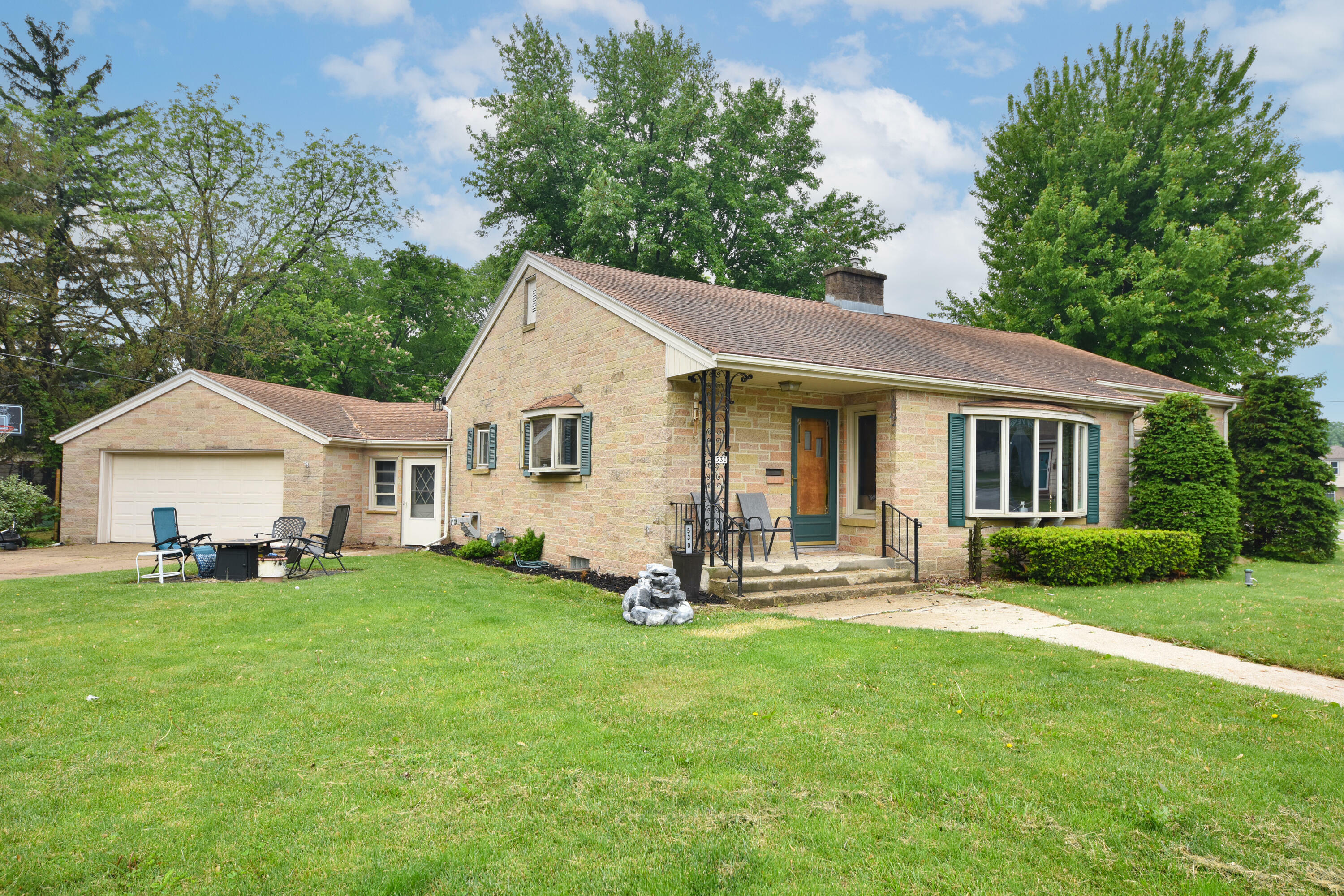 Property Photo:  530 Fair St  WI 53090 
