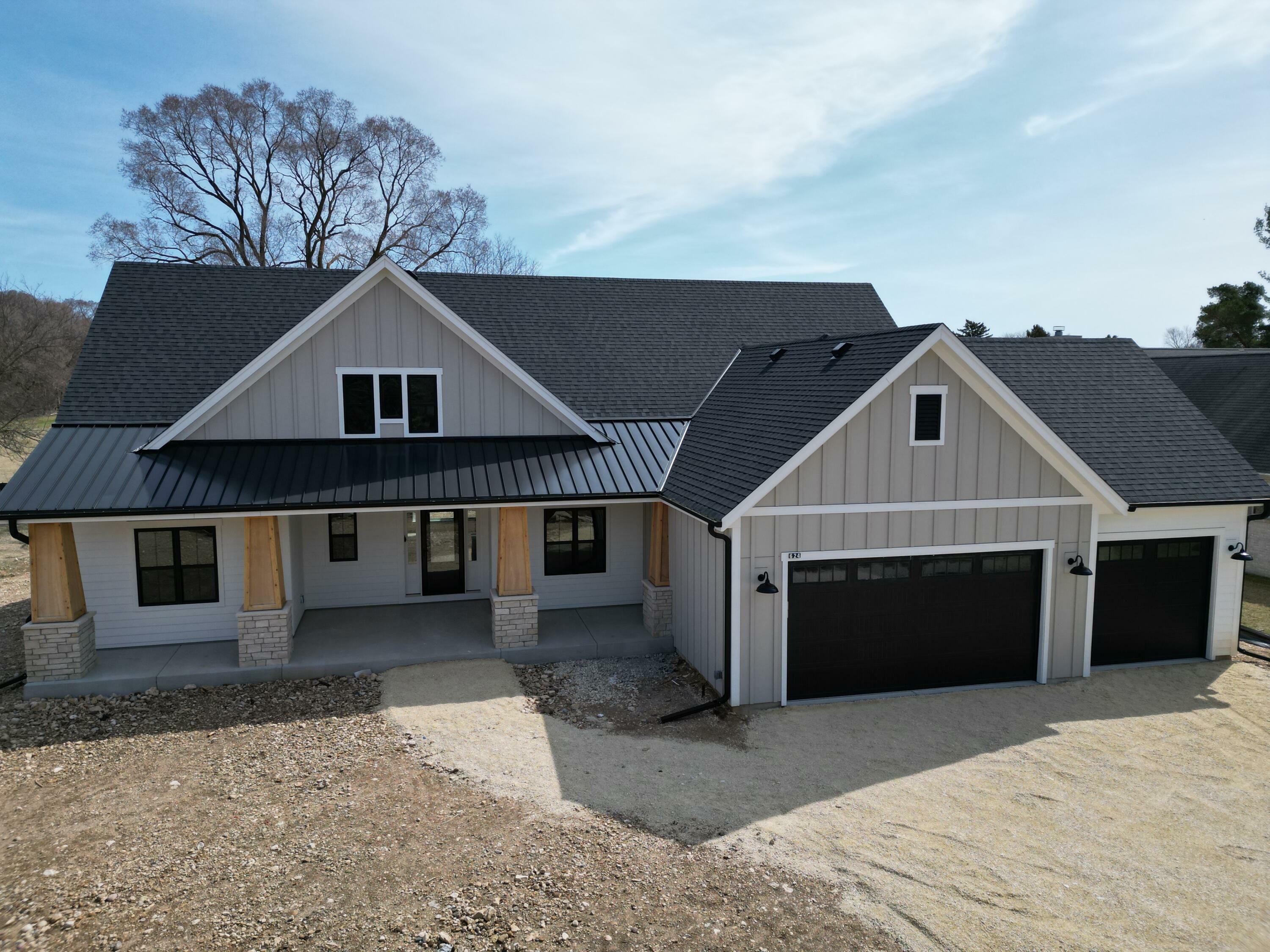 Property Photo:  624 Green Bay Rd  WI 53092 