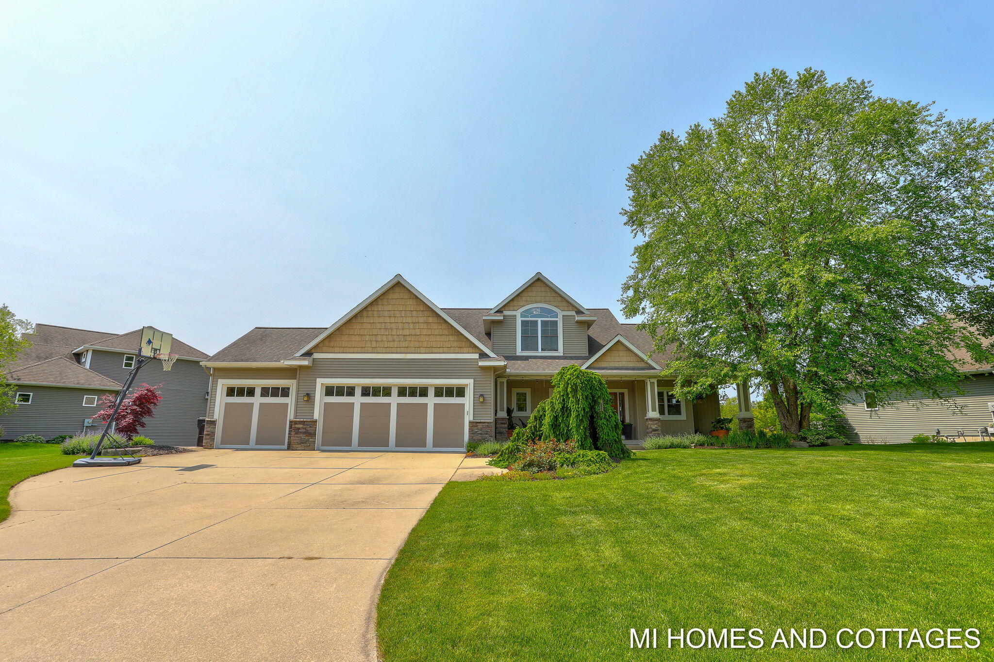 Property Photo: 9145 Winterberry Drive MI 49460