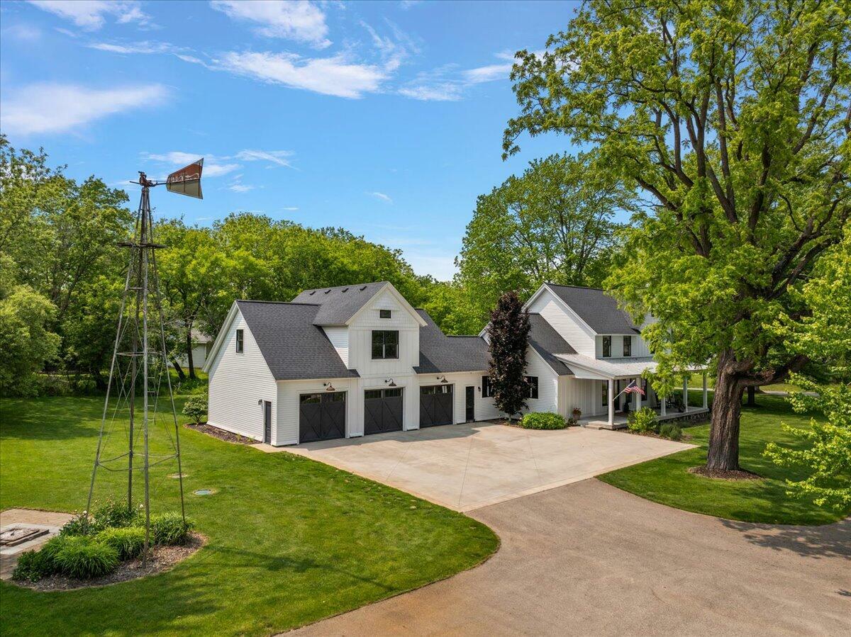 Property Photo: 2582 3 Mile Road NE MI 49525