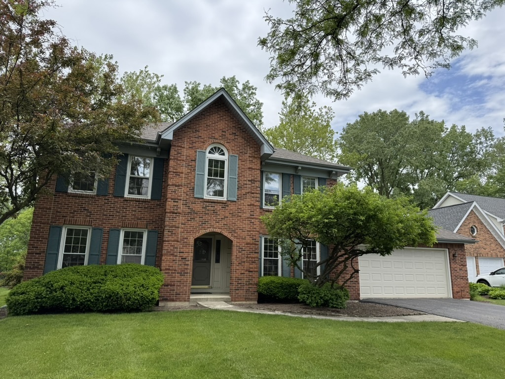 Property Photo: 825 Biltmore Court IL 60563