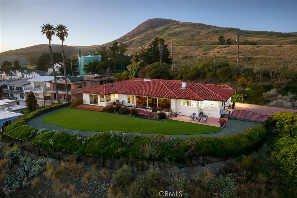 Property Photo: 1000 Park Avenue CA 93430