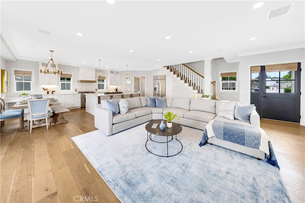 Property Photo:  2117 Voorhees Avenue A  CA 90278