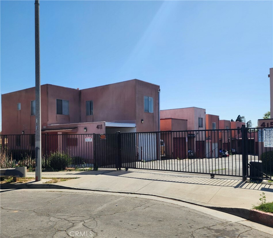 Property Photo: 411 N Brannick B CA 90063
