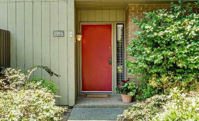 Property Photo: 1593 University Avenue CA 95825