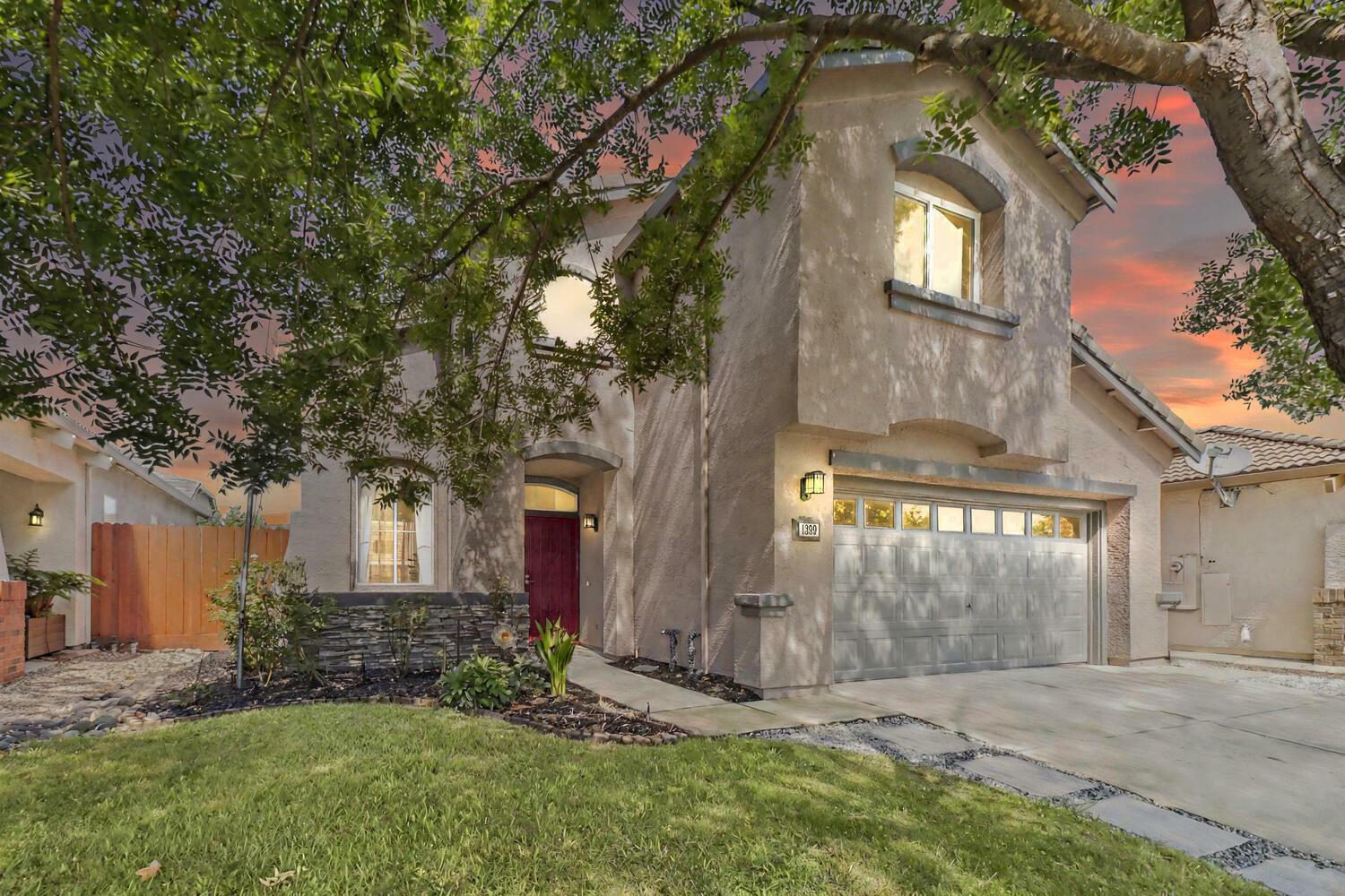 Property Photo:  1399 Whitstable Drive  CA 95747 
