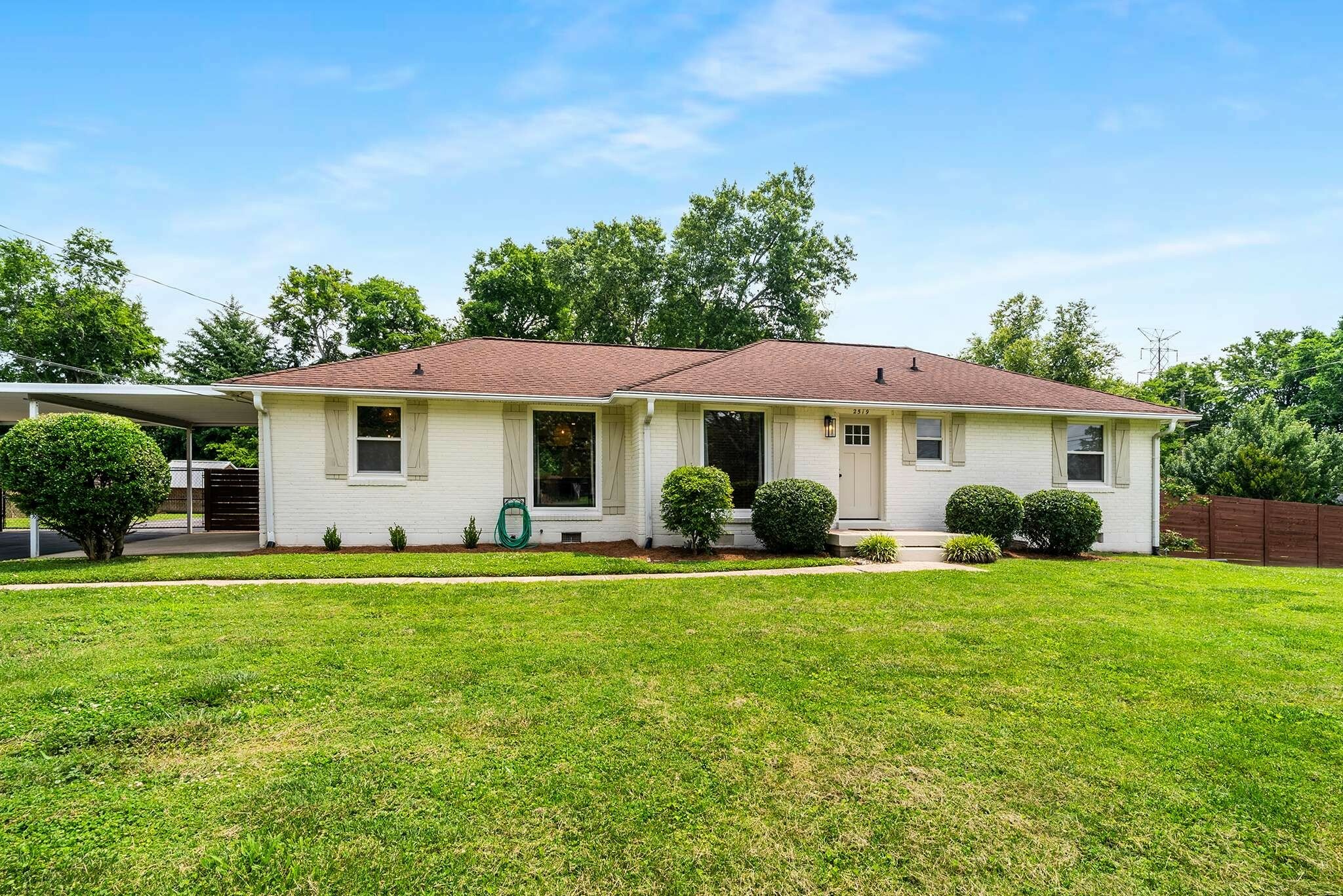 Property Photo: 2519 David Dr TN 37214