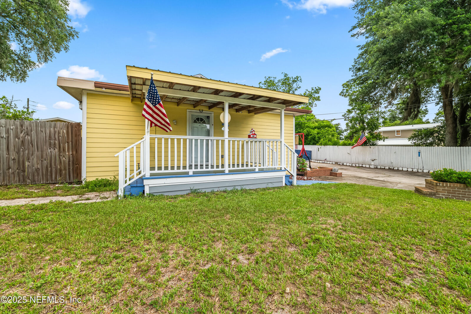 Property Photo: 7825 Ramona Boulevard W FL 32221