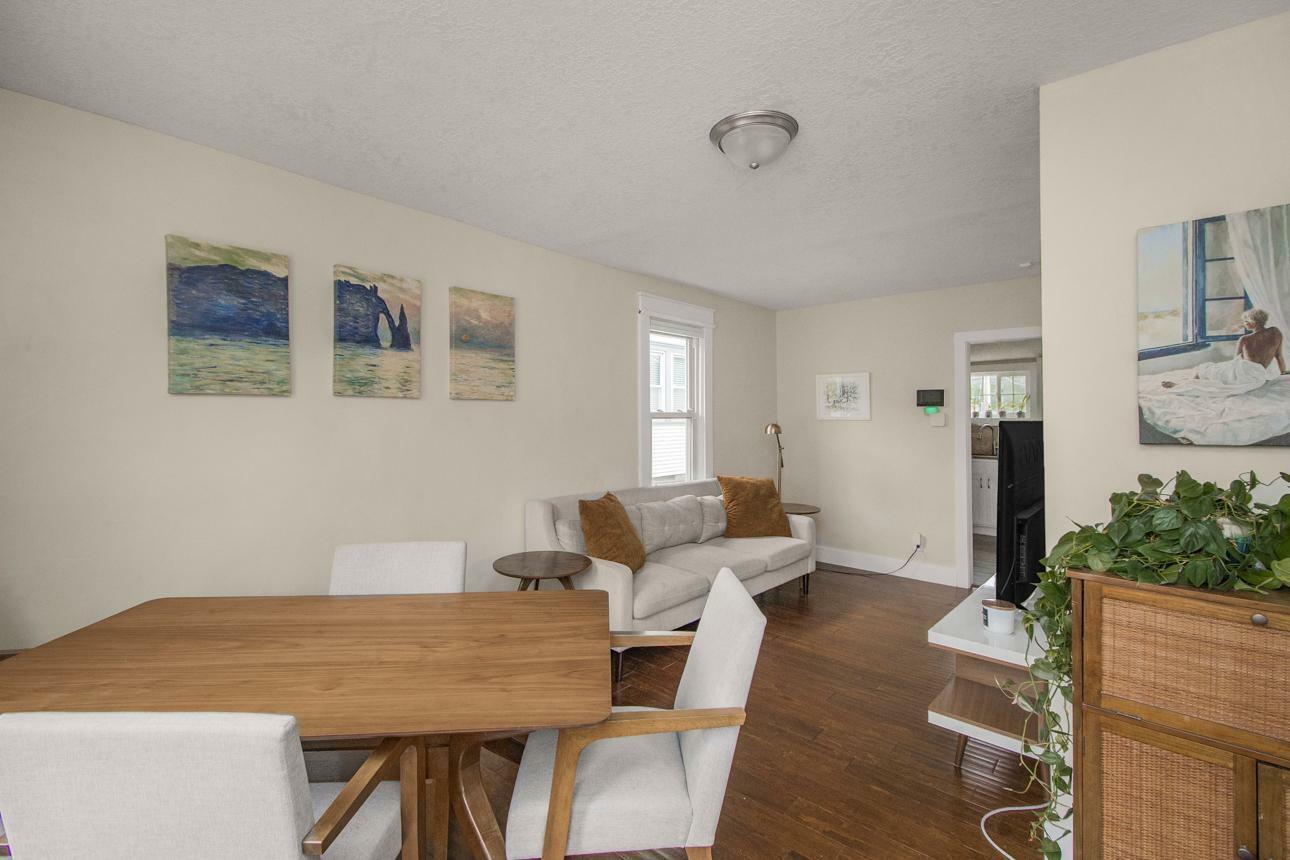 Property Photo: 915 Cottage Avenue E MN 55106