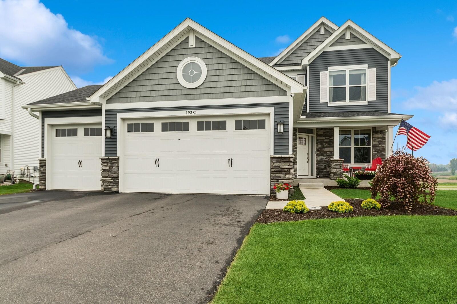 Property Photo:  19281 Blue Stem Court  MN 55311 
