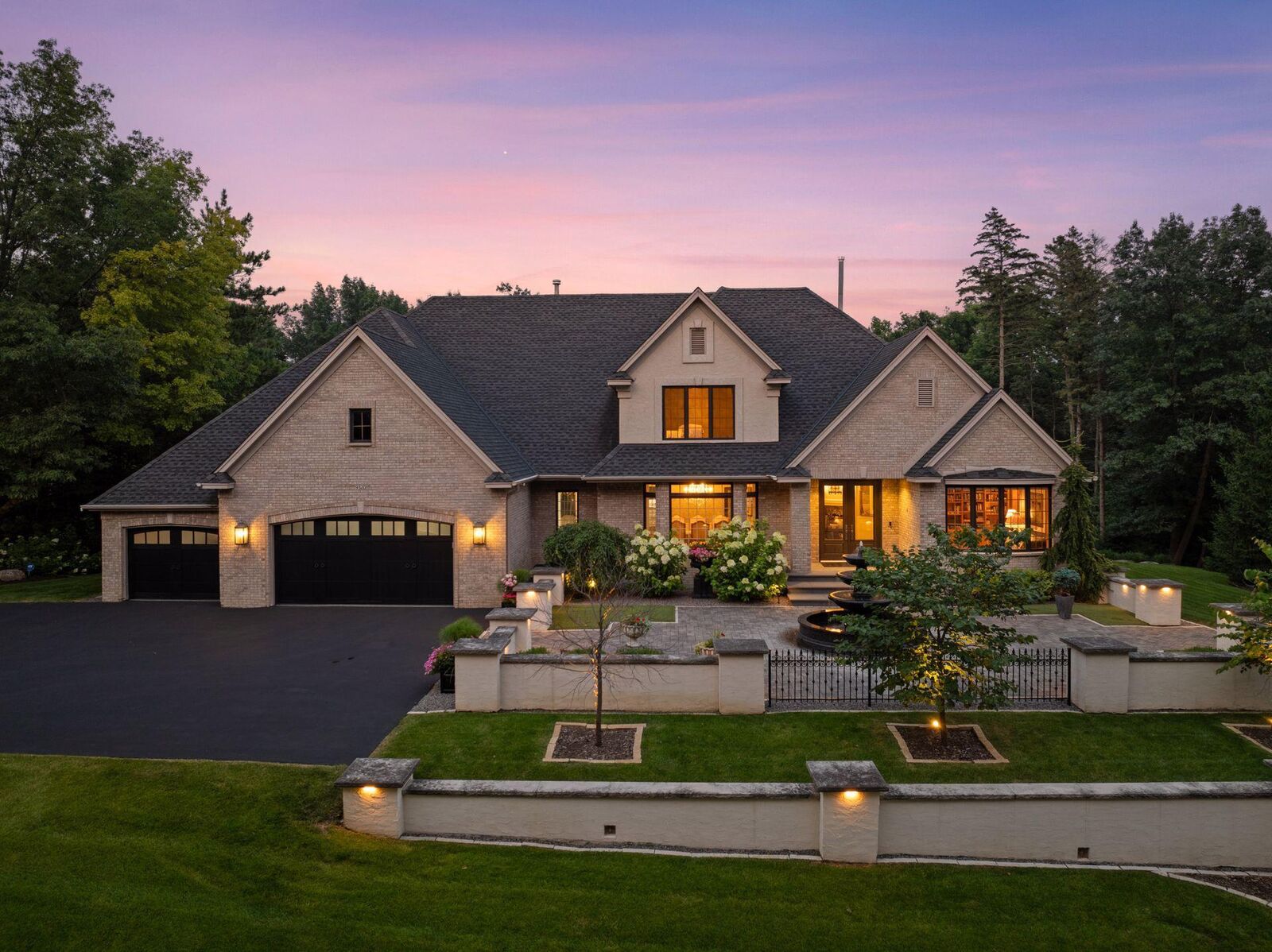 Property Photo: 9320 Abigail Court MN 55077