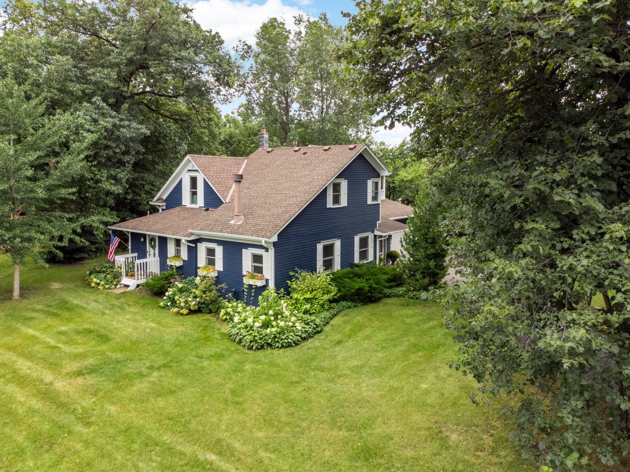 Property Photo: 1080 Crest Ridge Court MN 55364