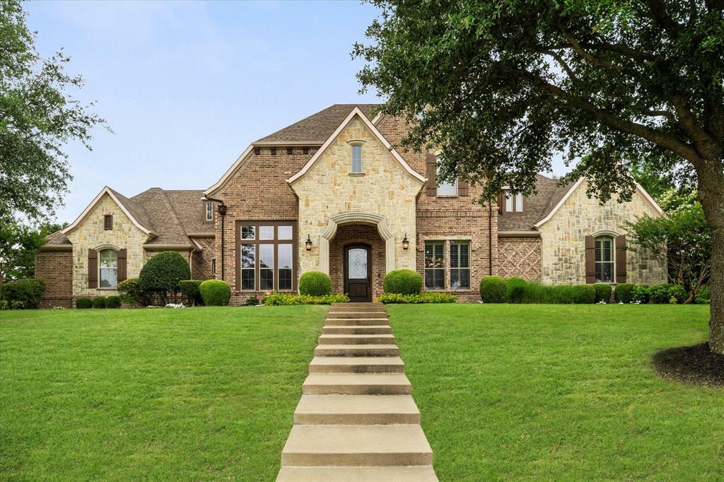 Property Photo: 405 Wyndemere Boulevard TX 75032