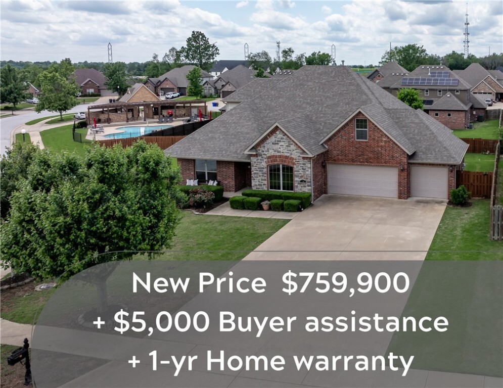 Property Photo:  2314 S Mont Blanc Avenue  AR 72758 