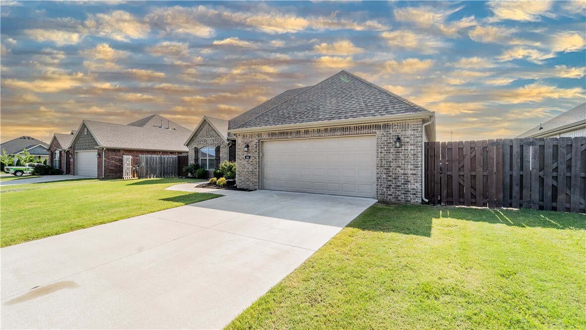 Property Photo: 44 Benchmark Lane AR 72704