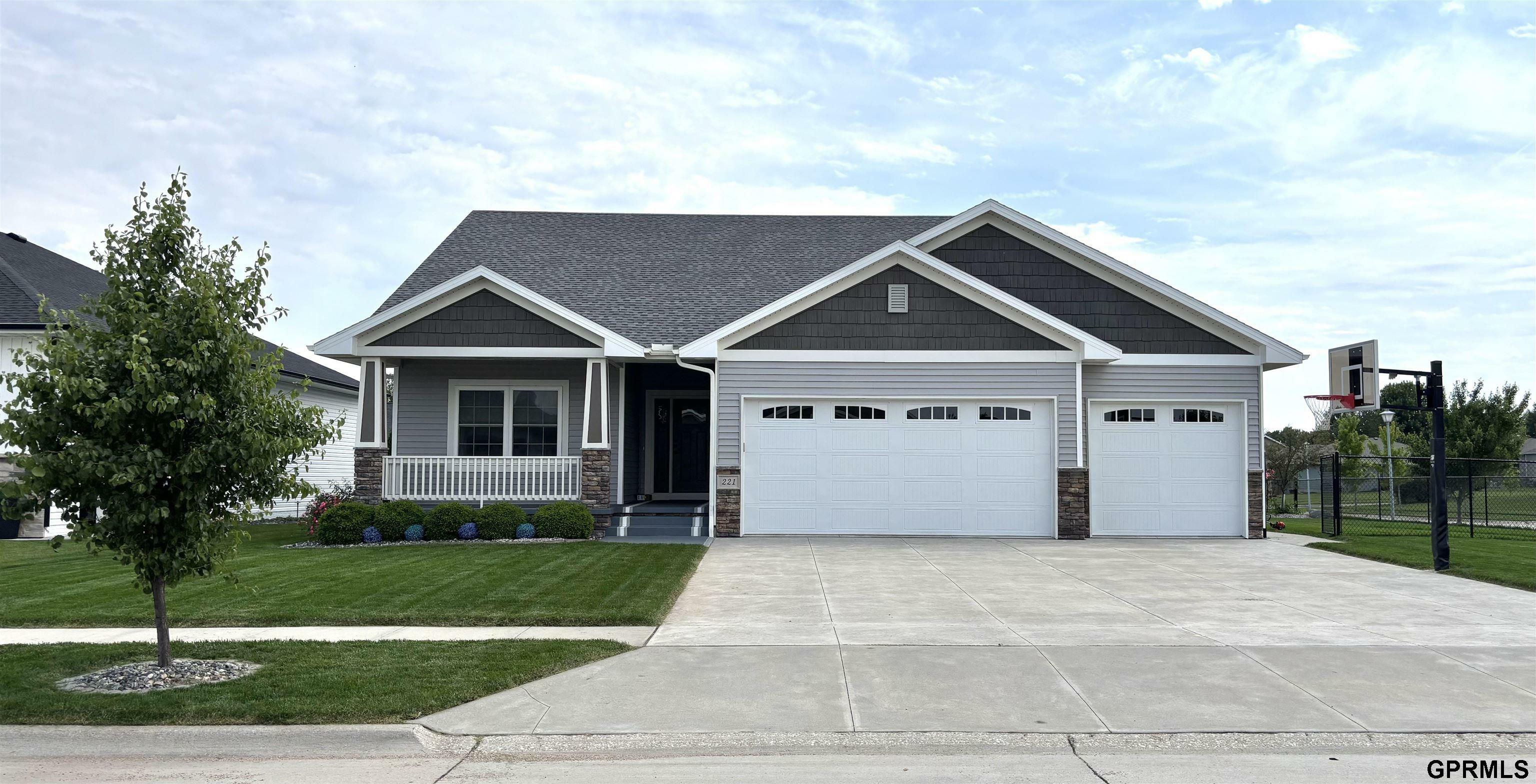 Property Photo:  221 Briarwood Lane  NE 68434 