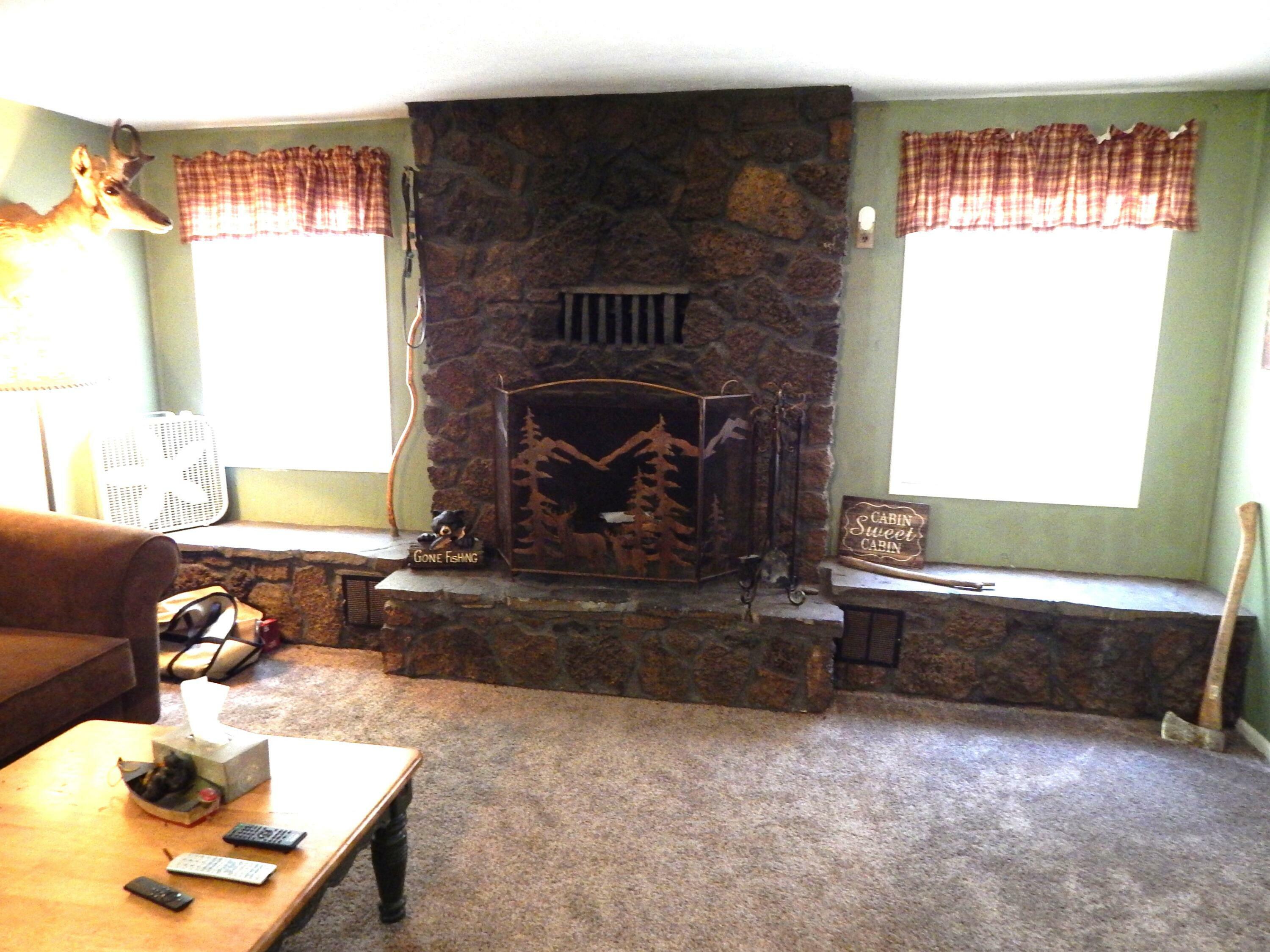 Property Photo: 348 Red Blanket Road OR 97536