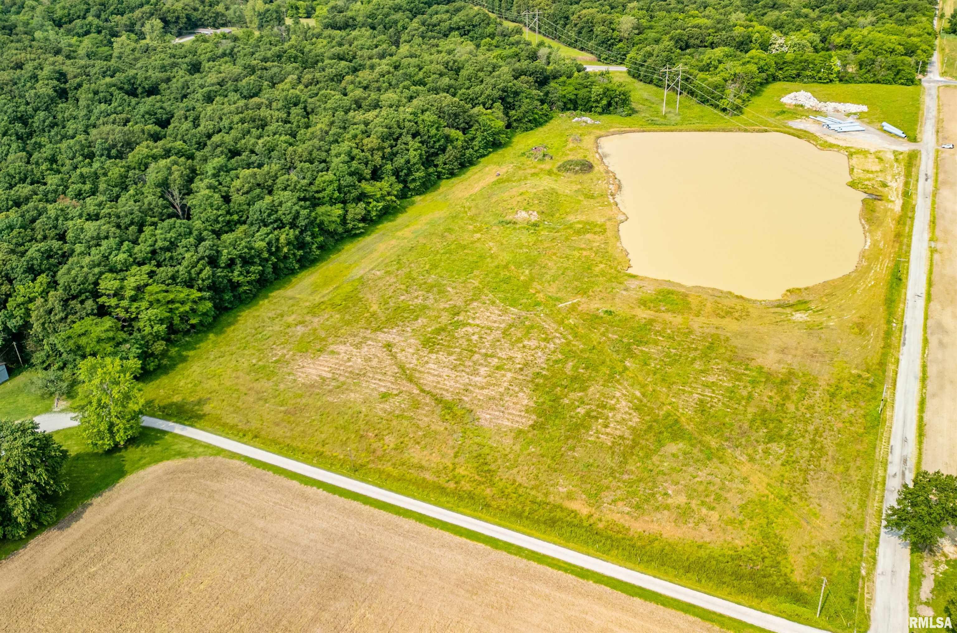 Property Photo: 19840 N Il Hwy 37 IL 62864