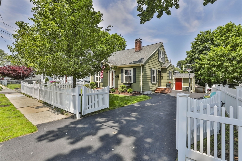 Property Photo:  10 Hemenway St  MA 01844 