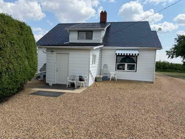 Property Photo: 1301 Secondary Highway 576 AB T0J 0Y0