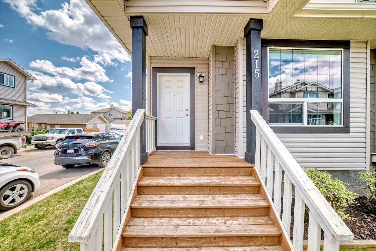 Property Photo: 215 Sandford Place NW AB T0J 1X2