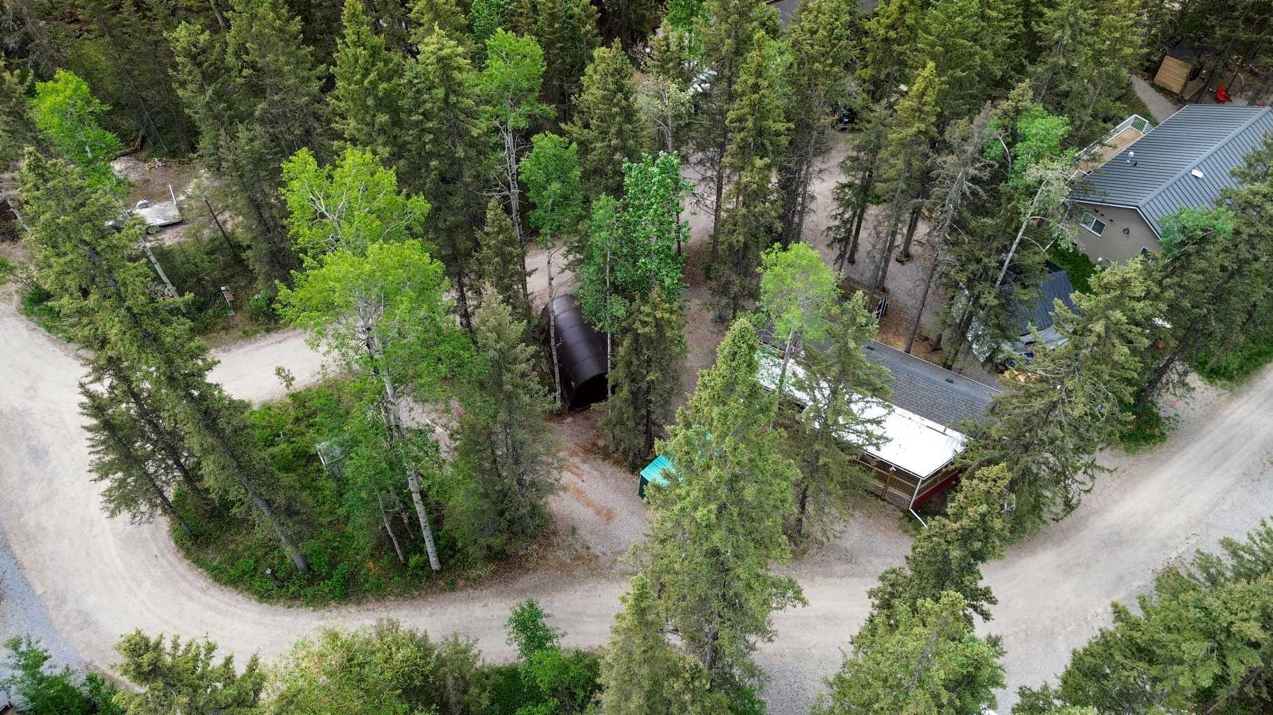 Property Photo: 5227 Township Road 320 7 AB T0M 1X0
