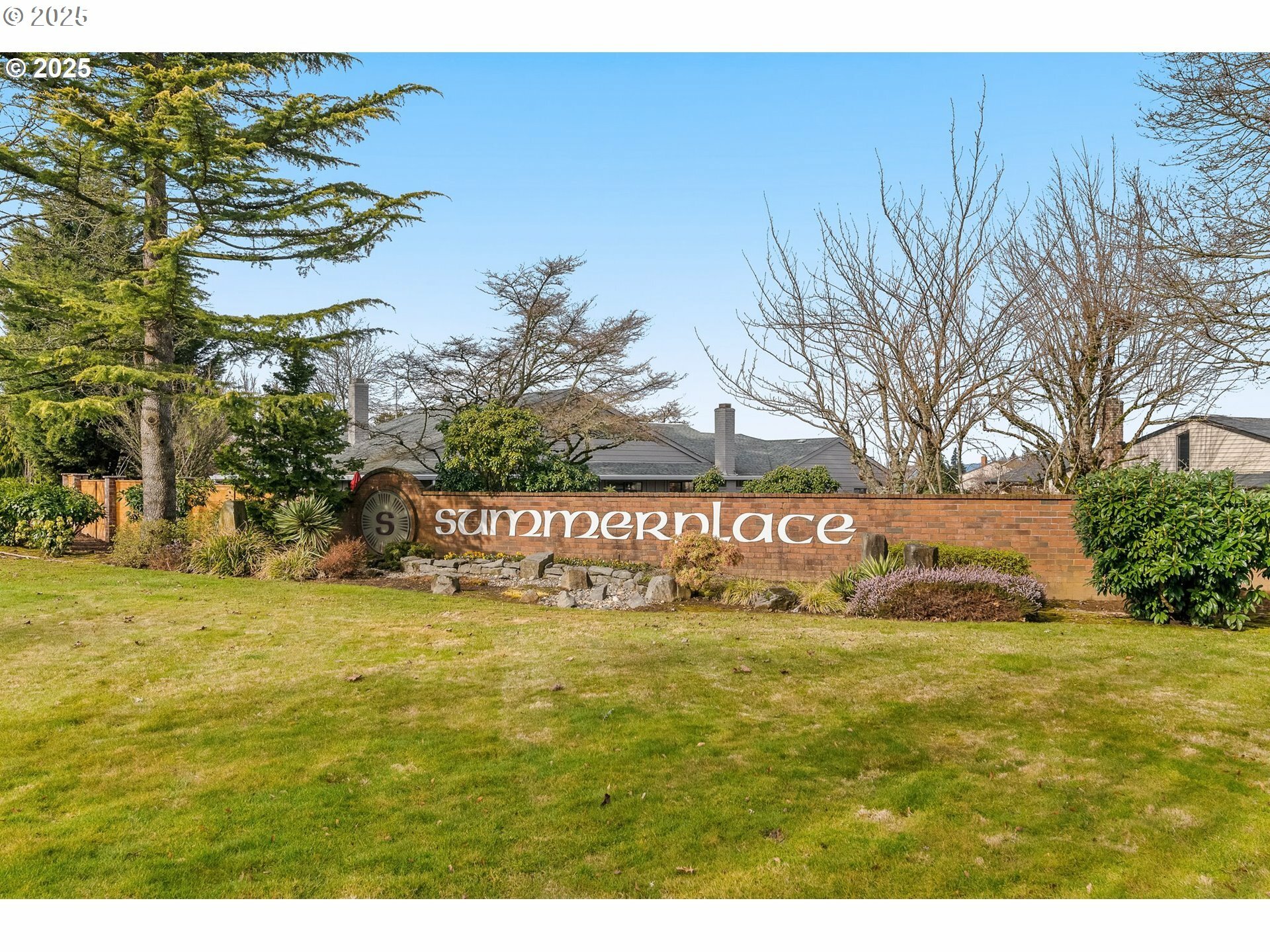 Property Photo: 15035 NE Sacramento St 62 OR 97230